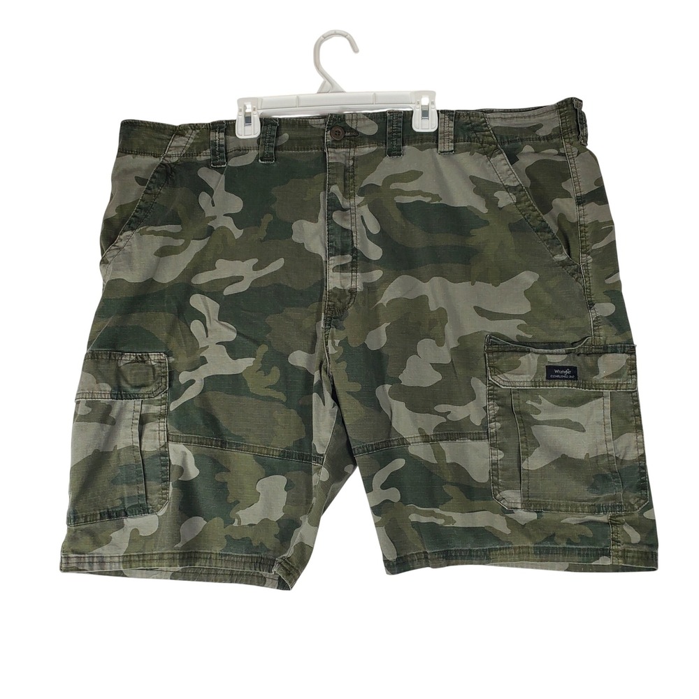 Wrangler Mens Relaxed Fit Camo Cargo Shorts Green Brown Ripstop Size 46